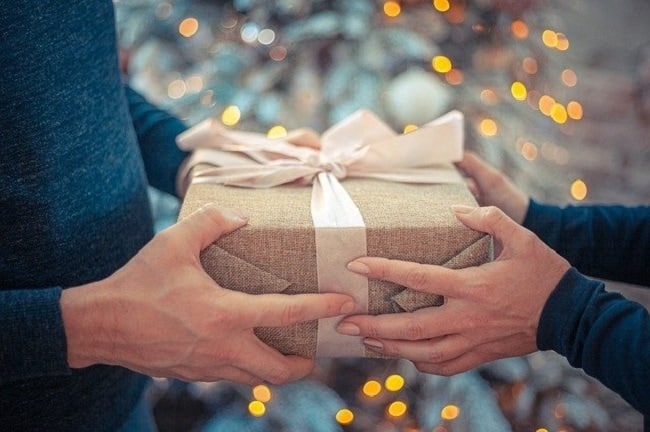 Noël : une maman offre 300 cadeaux à ses enfants chaque année